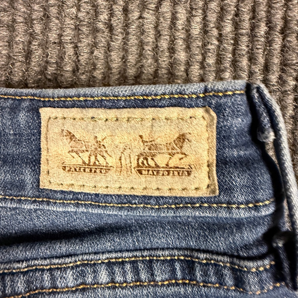 Levis Mid Rise Skinny Jeans Womens Size 10S Medium Wash Denim W30 L30 - Picture 12 of 15